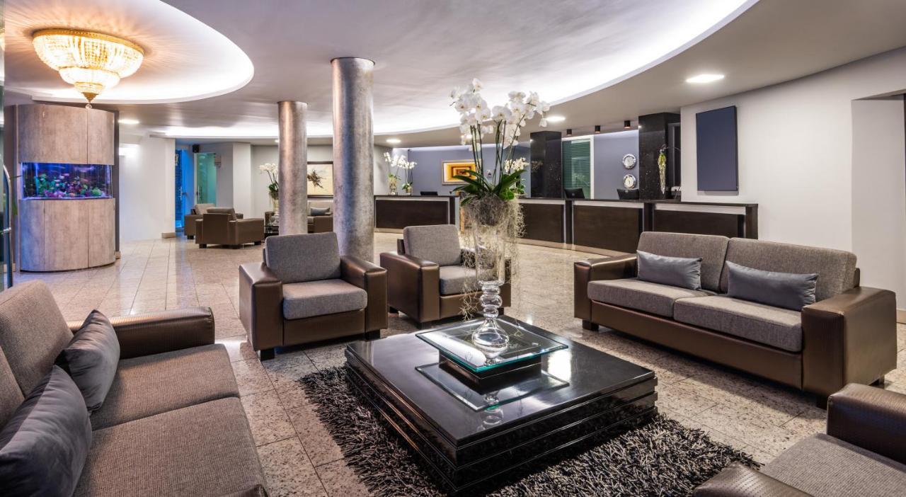 Hotel Egina Медельин Экстерьер фото