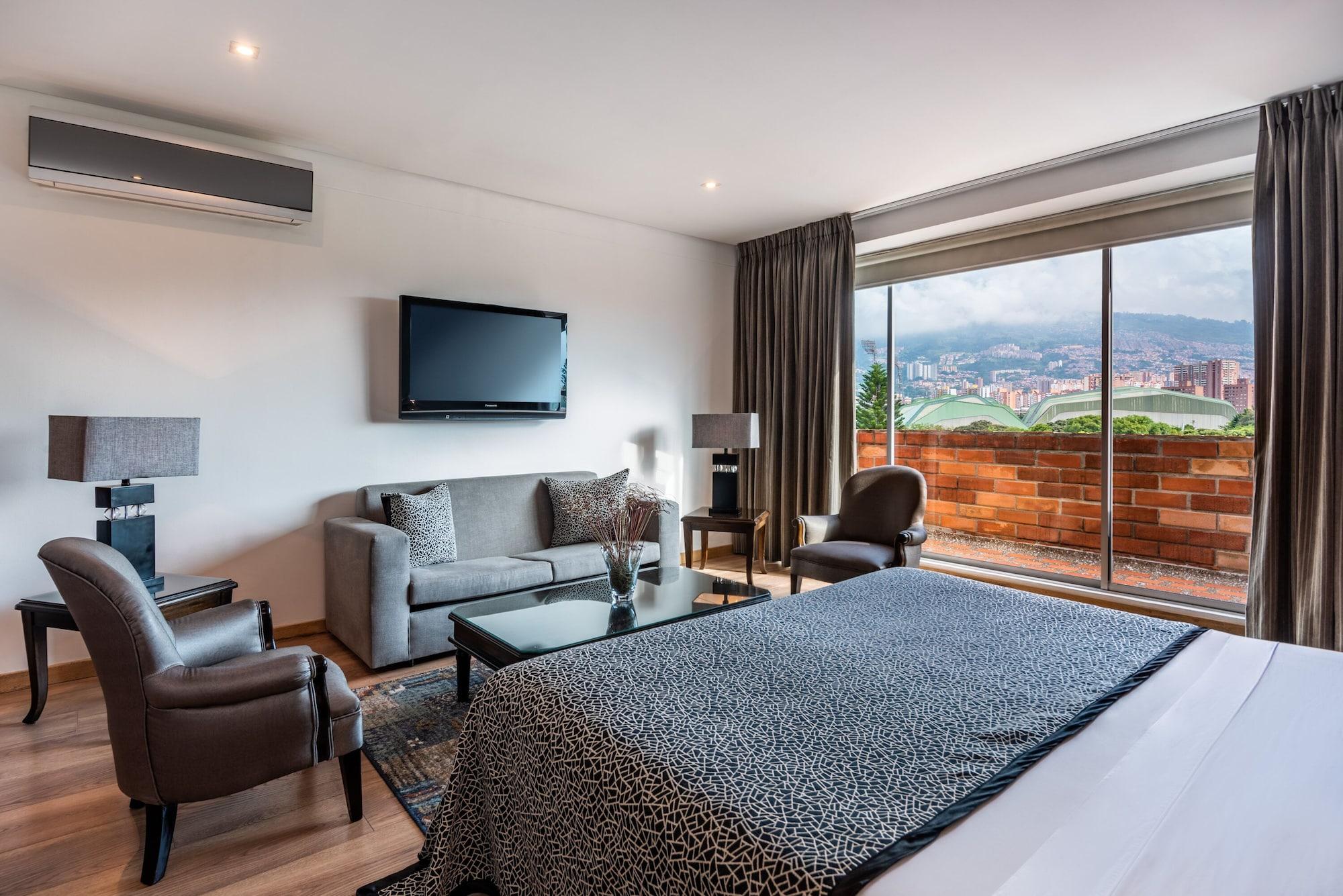 Hotel Egina Медельин Экстерьер фото