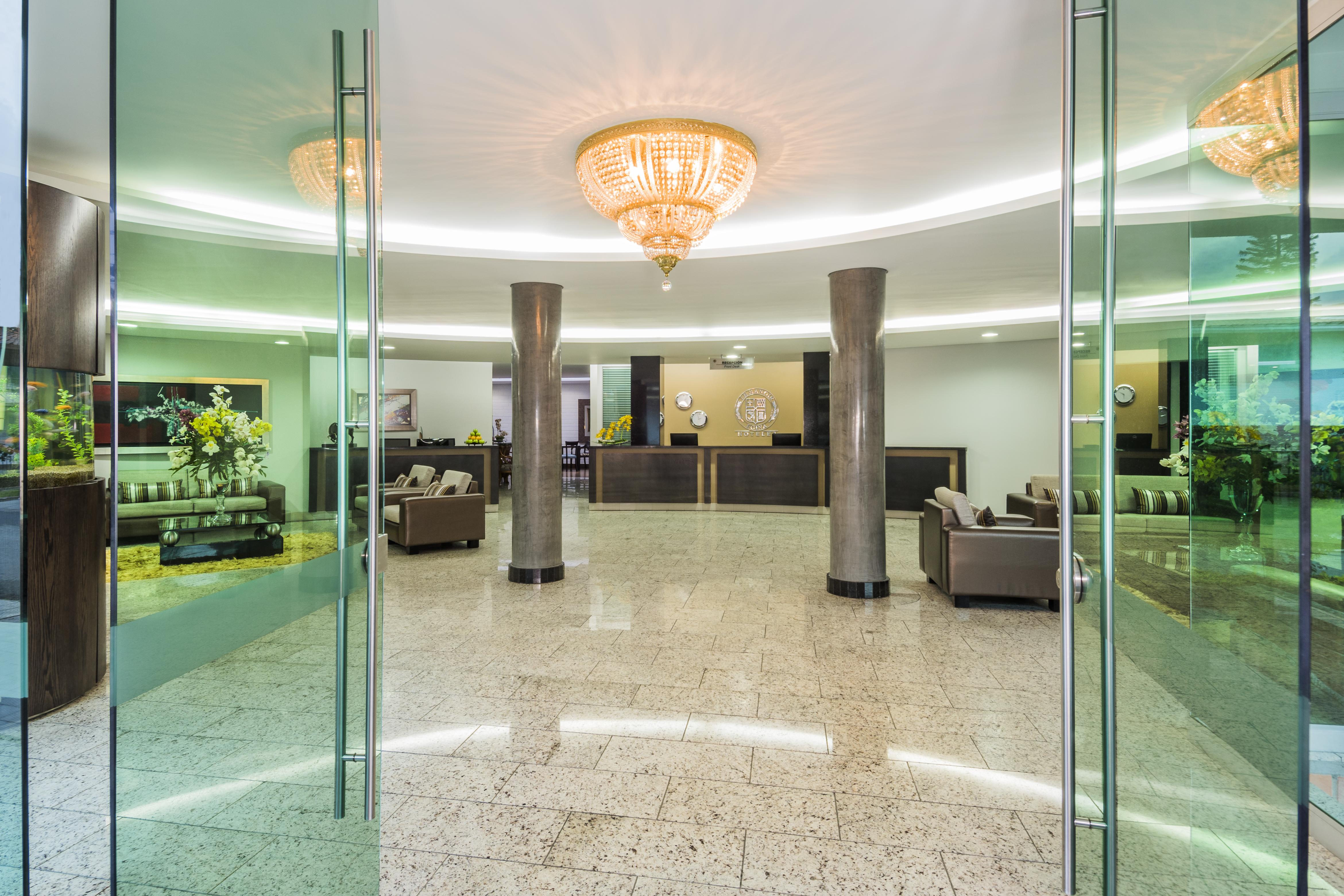 Hotel Egina Медельин Экстерьер фото